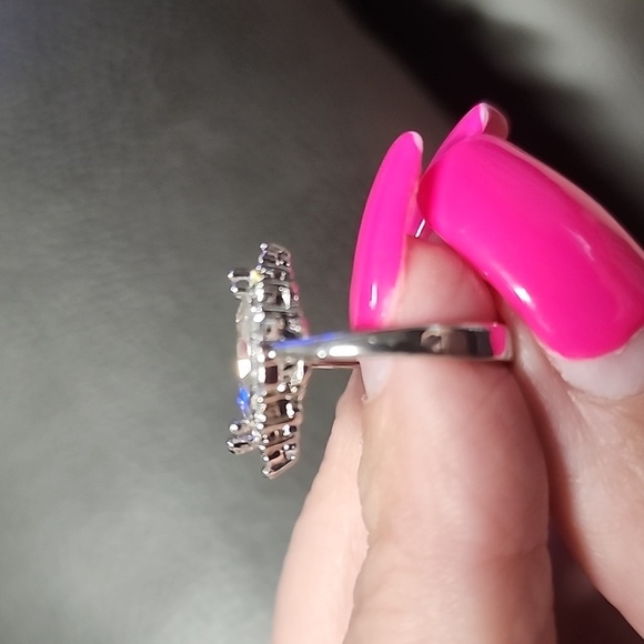 Beautiful Marquise Diamond CZ   Silver Plated Ring - Picture 3 of 3